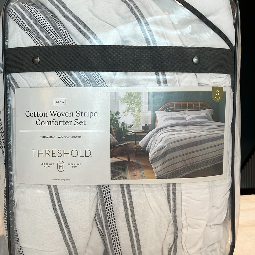 Threshold -  100% Cotton Comforter Set Jack and Tack White/Black Reversible NEW